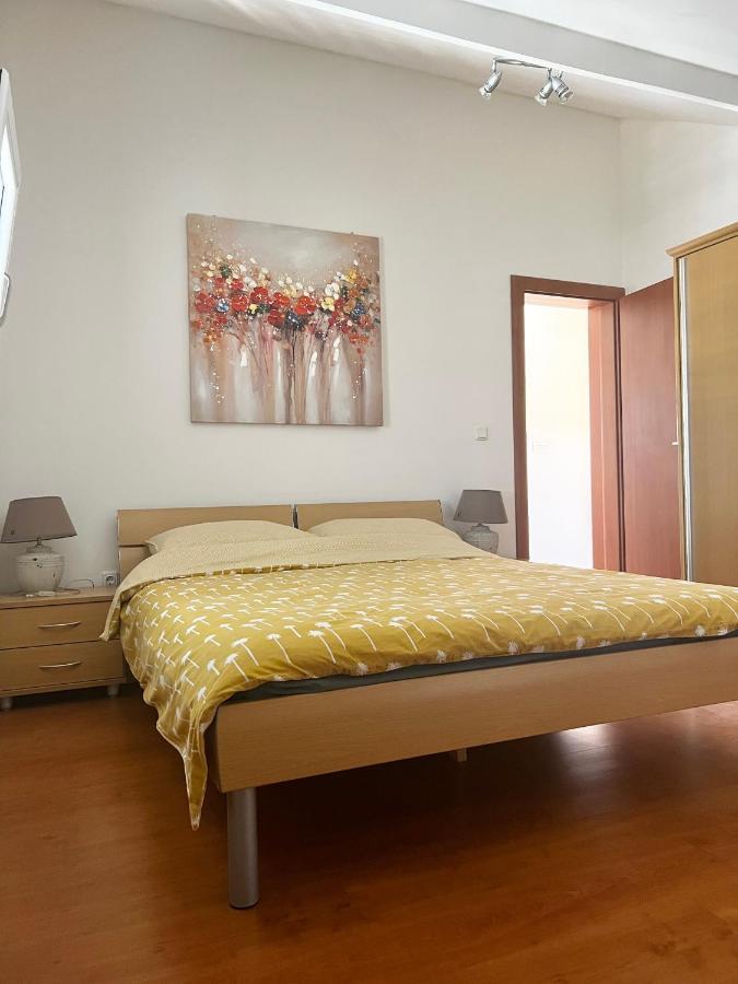 D.O.O. Yury Apartment Τρογκίρ Εξωτερικό φωτογραφία