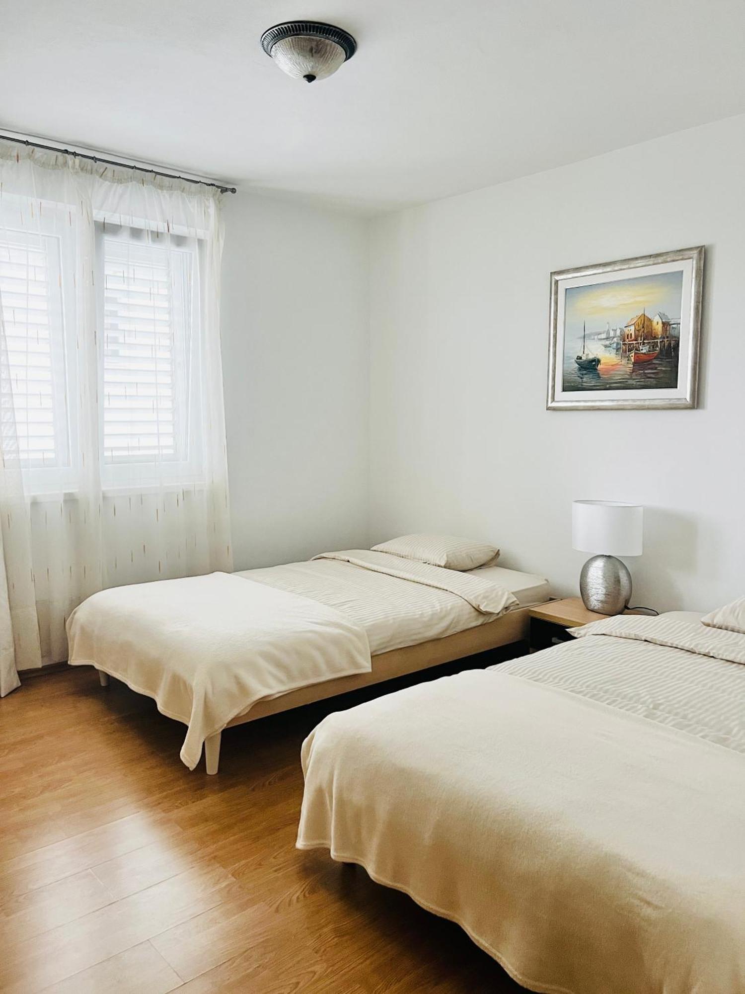 D.O.O. Yury Apartment Τρογκίρ Εξωτερικό φωτογραφία