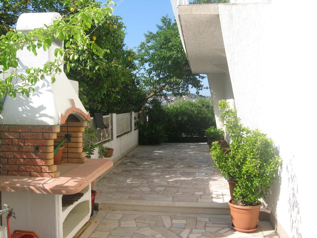 D.O.O. Yury Apartment Τρογκίρ Εξωτερικό φωτογραφία
